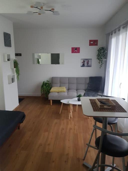 Le Studio Du Quai Charleville-Mézières Esterno foto